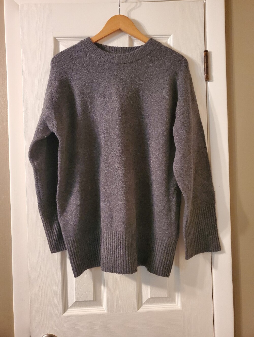 a new day Womens Charcoal Gray Crewneck Sweater Medium Preowned